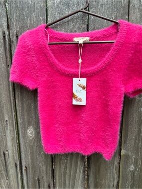 Chelsea & Violet Fuzzy Hot Pink Short Sleeve Top